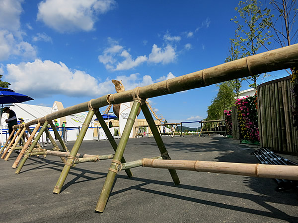 世界竹博覧会（World Bamboo Fair）竹の車止め