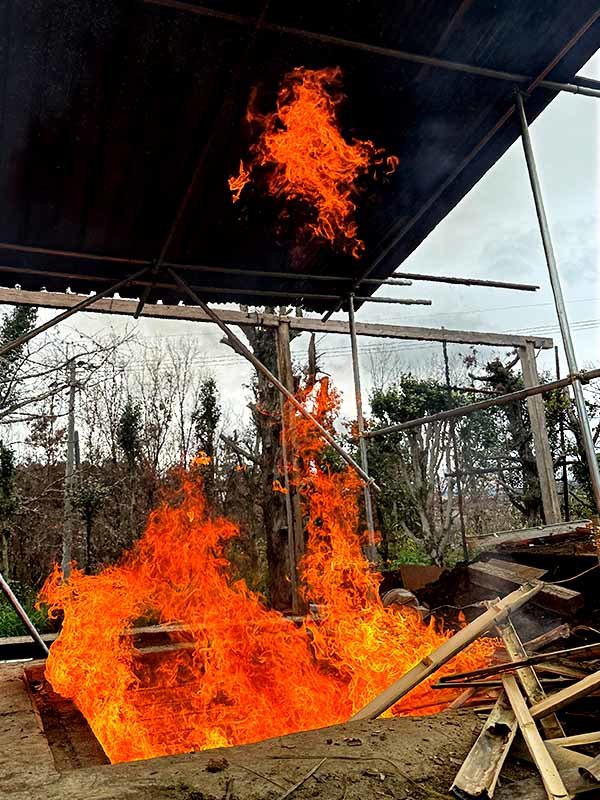 竹炭窯、伏せ窯