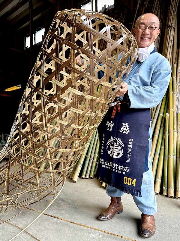 虎竹蛇篭、竹虎四代目（山岸義浩）