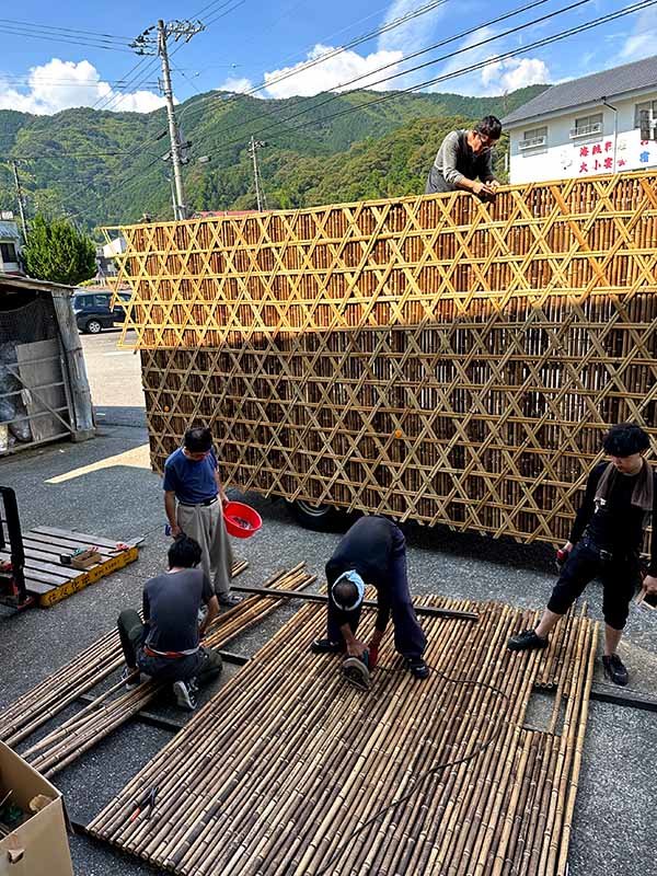 よさこい地方車賞授賞のトラック解体