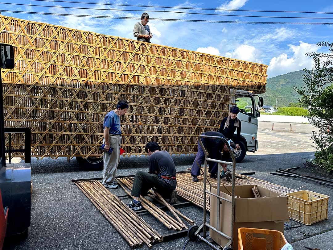 よさこい地方車賞授賞の虎竹車体